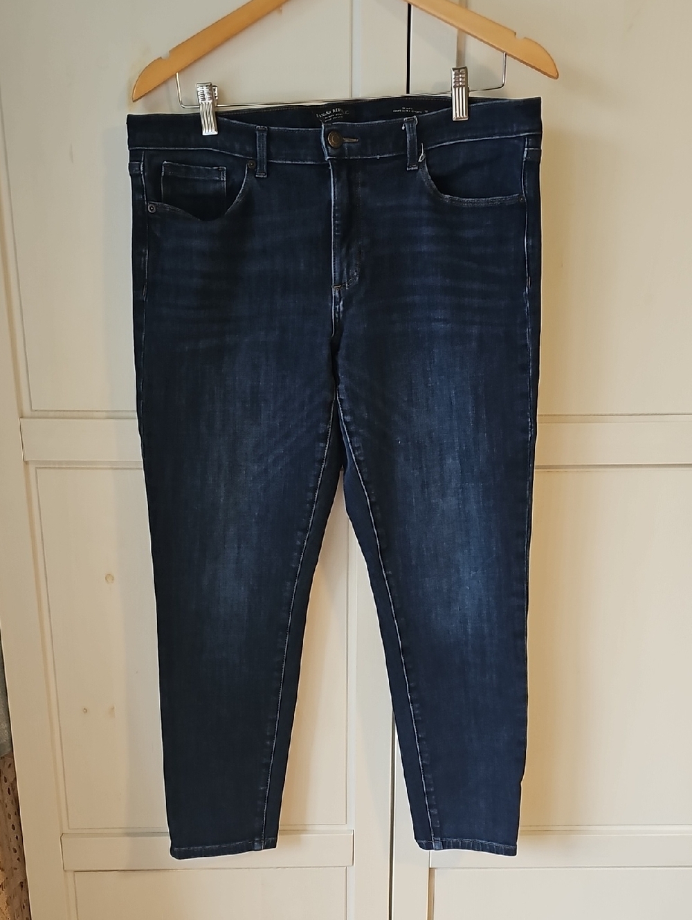 Banana Republic Size 32 Dark Blue Jeans Womens